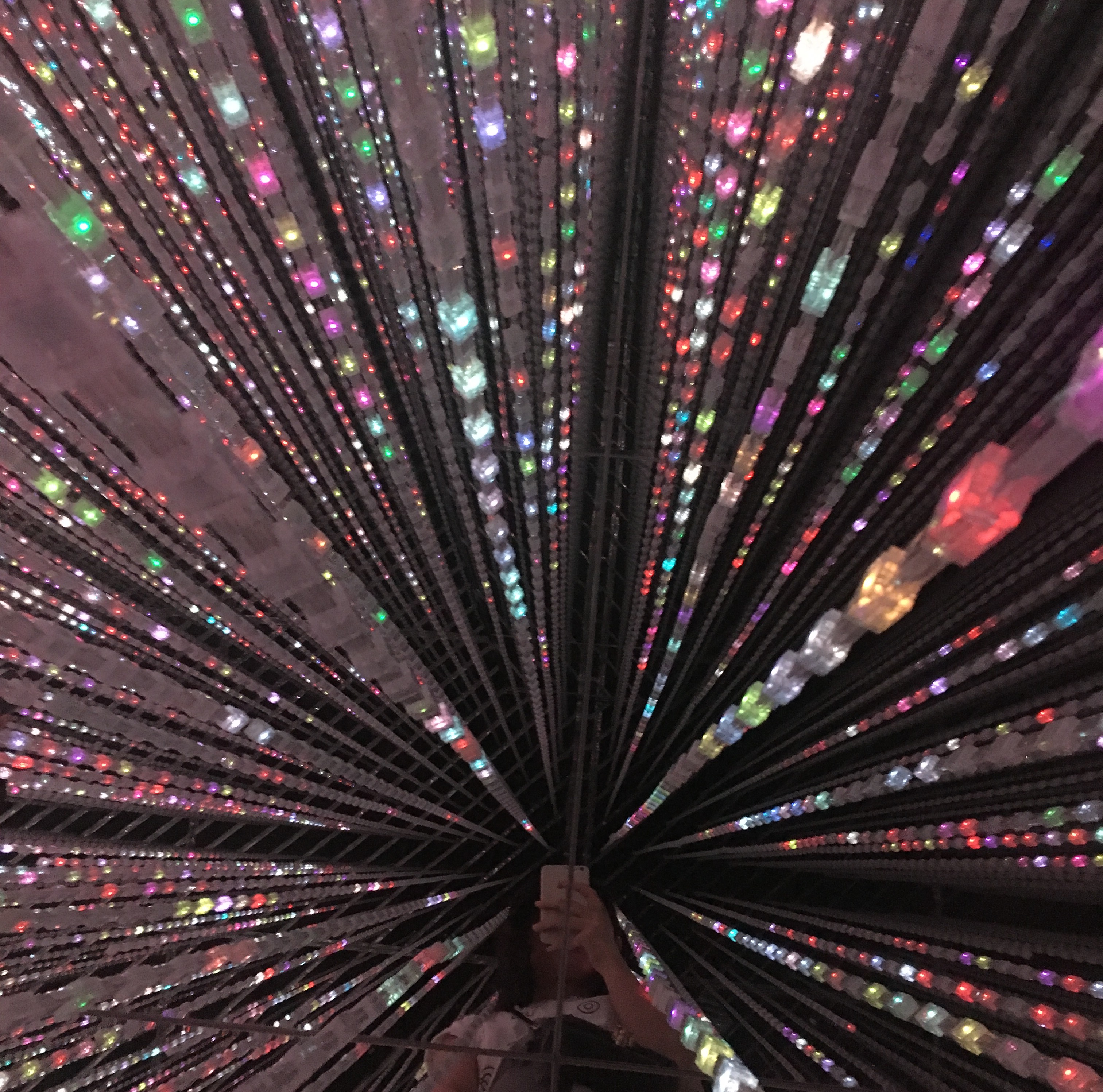 teamLab Borderless - Crystal World